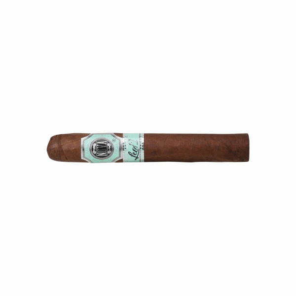 Platinum Nova CigarLeo Toro Gordo