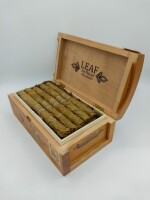 Leaf by Oscar Lancero (7x38) Connecticut Limited einzeln